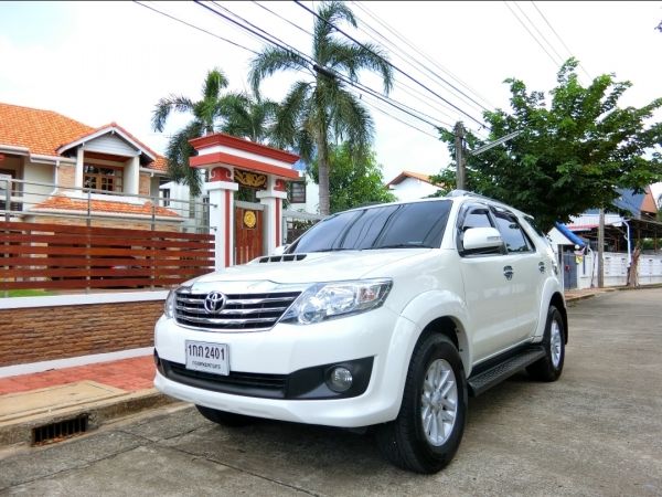 toyota fortuner 3.0 v 2wd ปี2013 รูปที่ 0